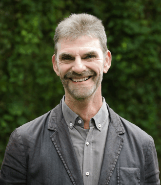 Karl Steinacker volunteers for the Centre as Digital Advisor