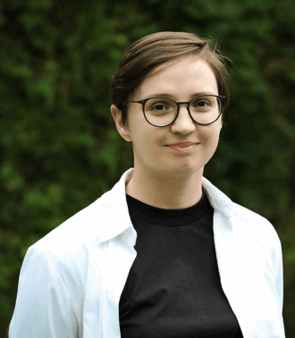 Portrait of Tanja Vinogradova our Human Resources and Operations Manager